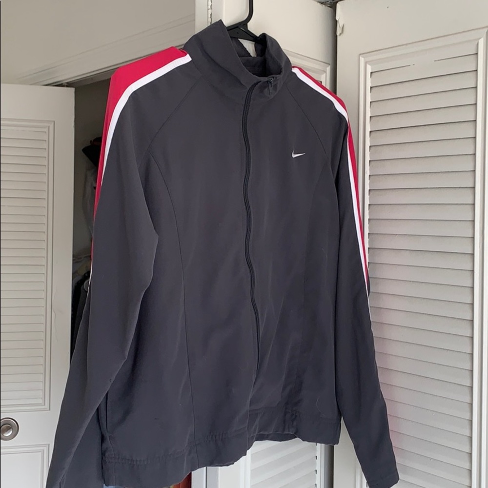 Nike light jacket BUNDLE&SAVE✨